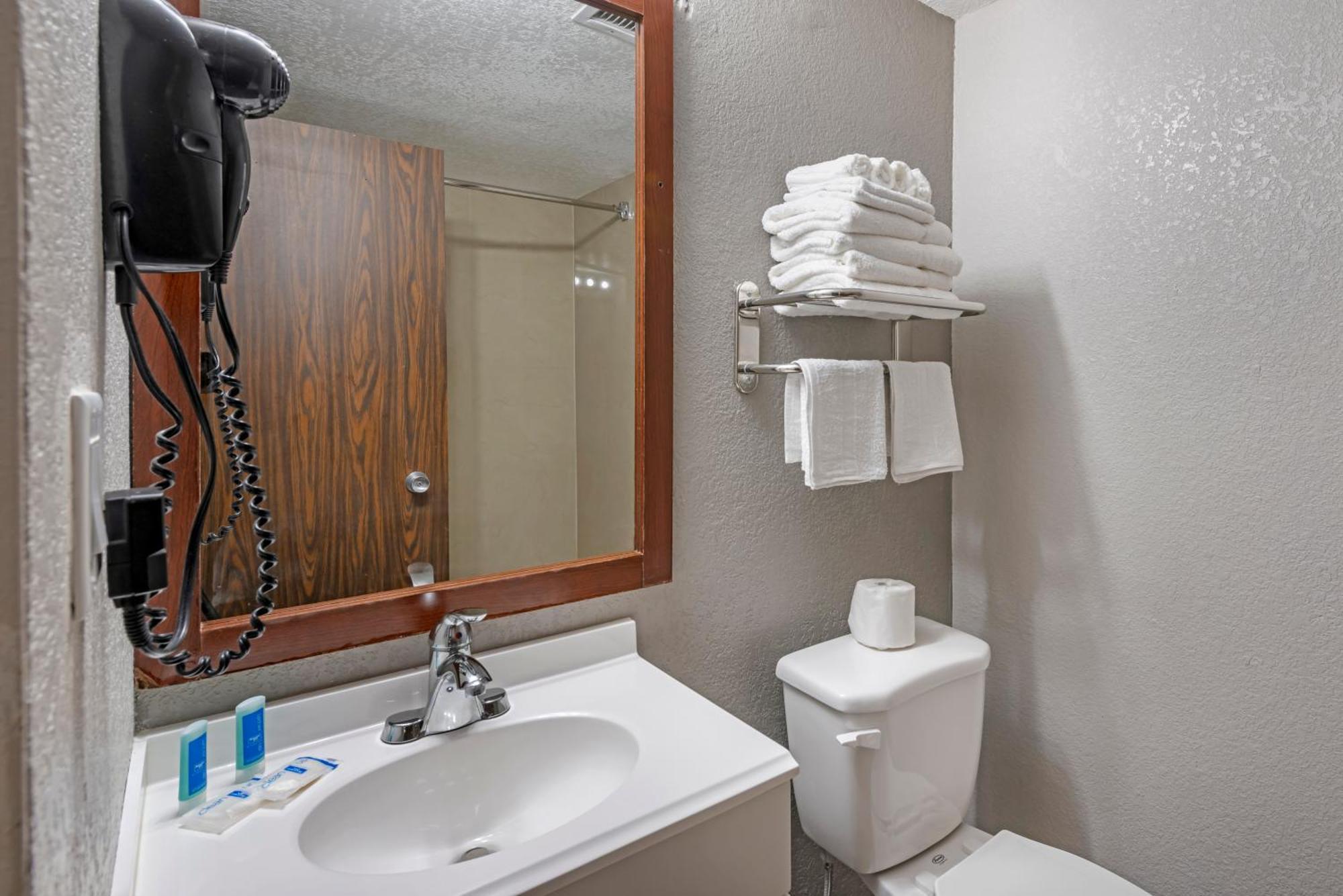 Rodeway Inn Clermont Extérieur photo